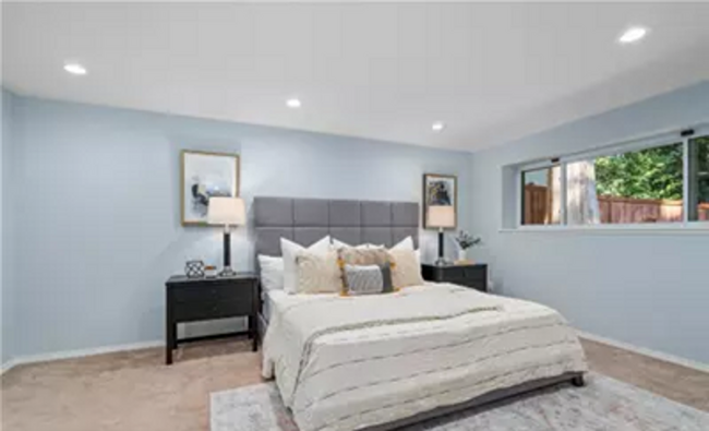 Building Photo - Beautifully refreshed gem with 4 beds and ...