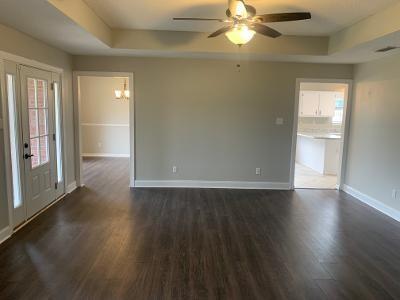 Building Photo - 1589 Forest Ave