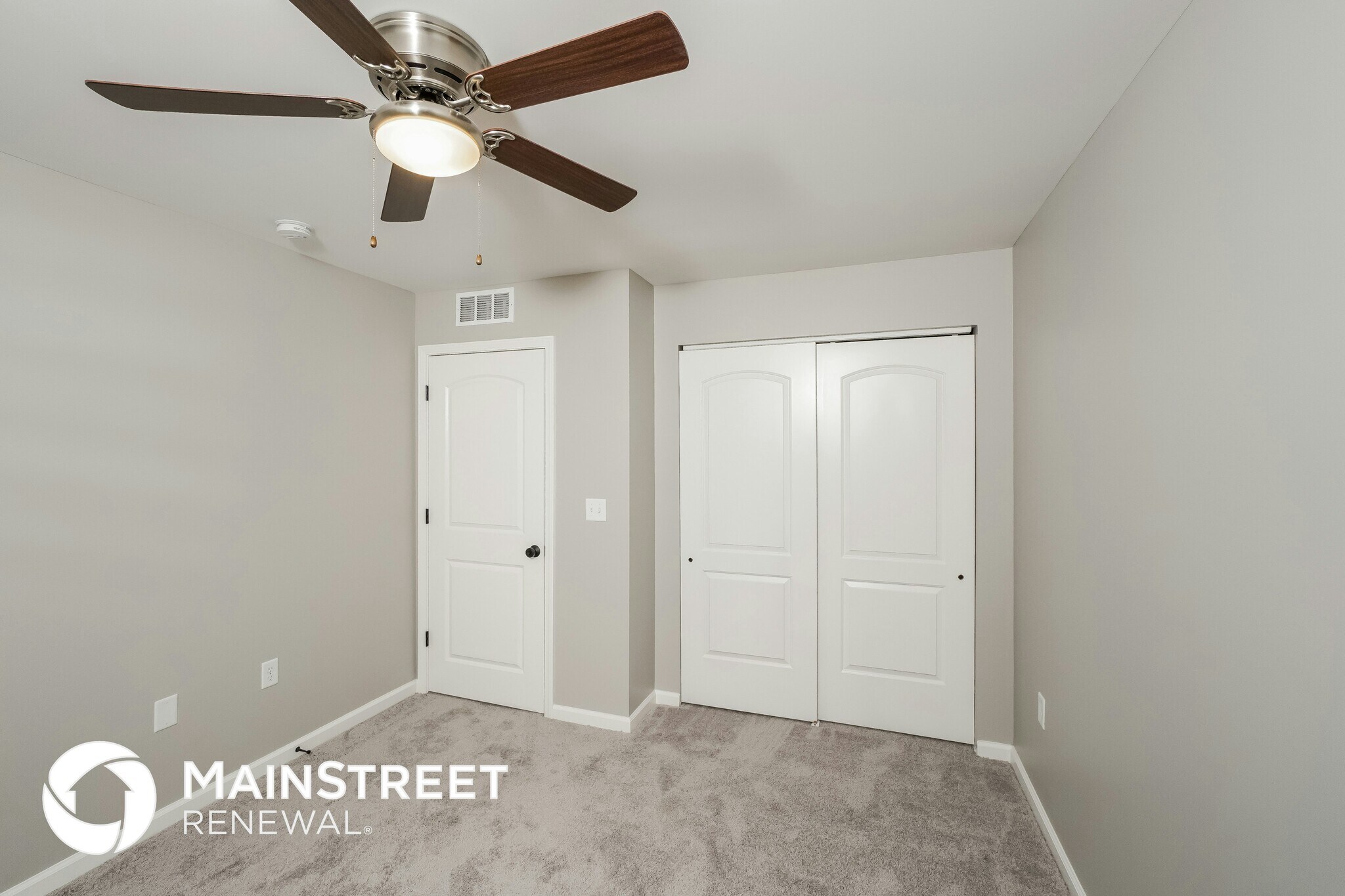 Building Photo - 2095 Paddle Wheel Dr