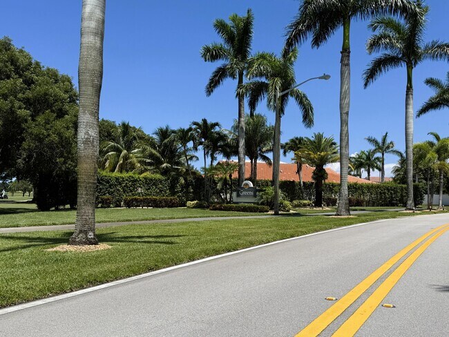 Building Photo - 8225 Pelican Harbour Dr
