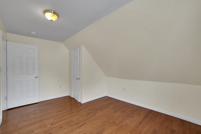 Building Photo - 61-63 Albertina St