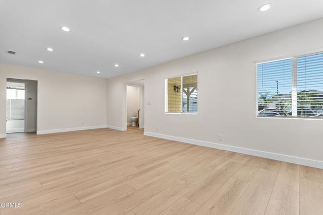 Building Photo - 7552 Bloomington Ave