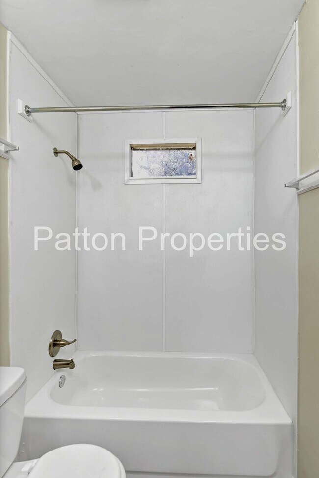 Building Photo - Roosevelt Village Vicinity / Broad River H...