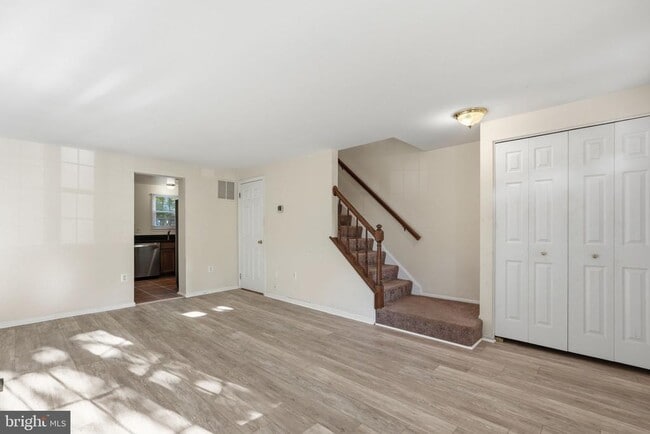 Building Photo - 129 Bickel Ct