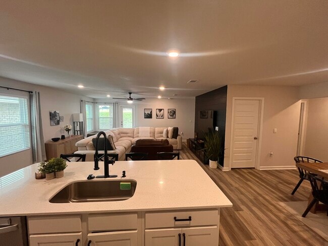 Building Photo - 4616 Naval Ct