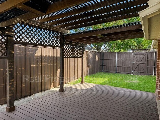 Building Photo - 9518 Prestmont Pl