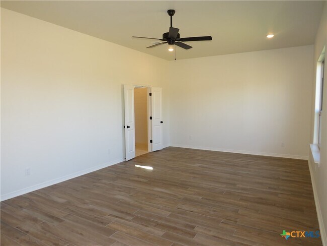 Building Photo - 3225 Tortuga Ct
