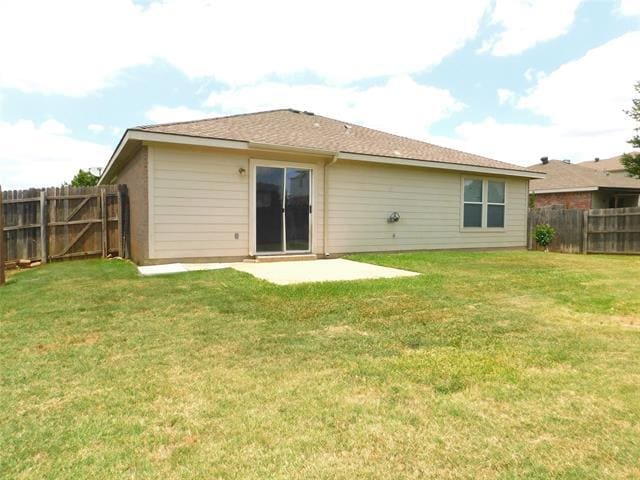 Building Photo - 1404 Wenatchee Dr