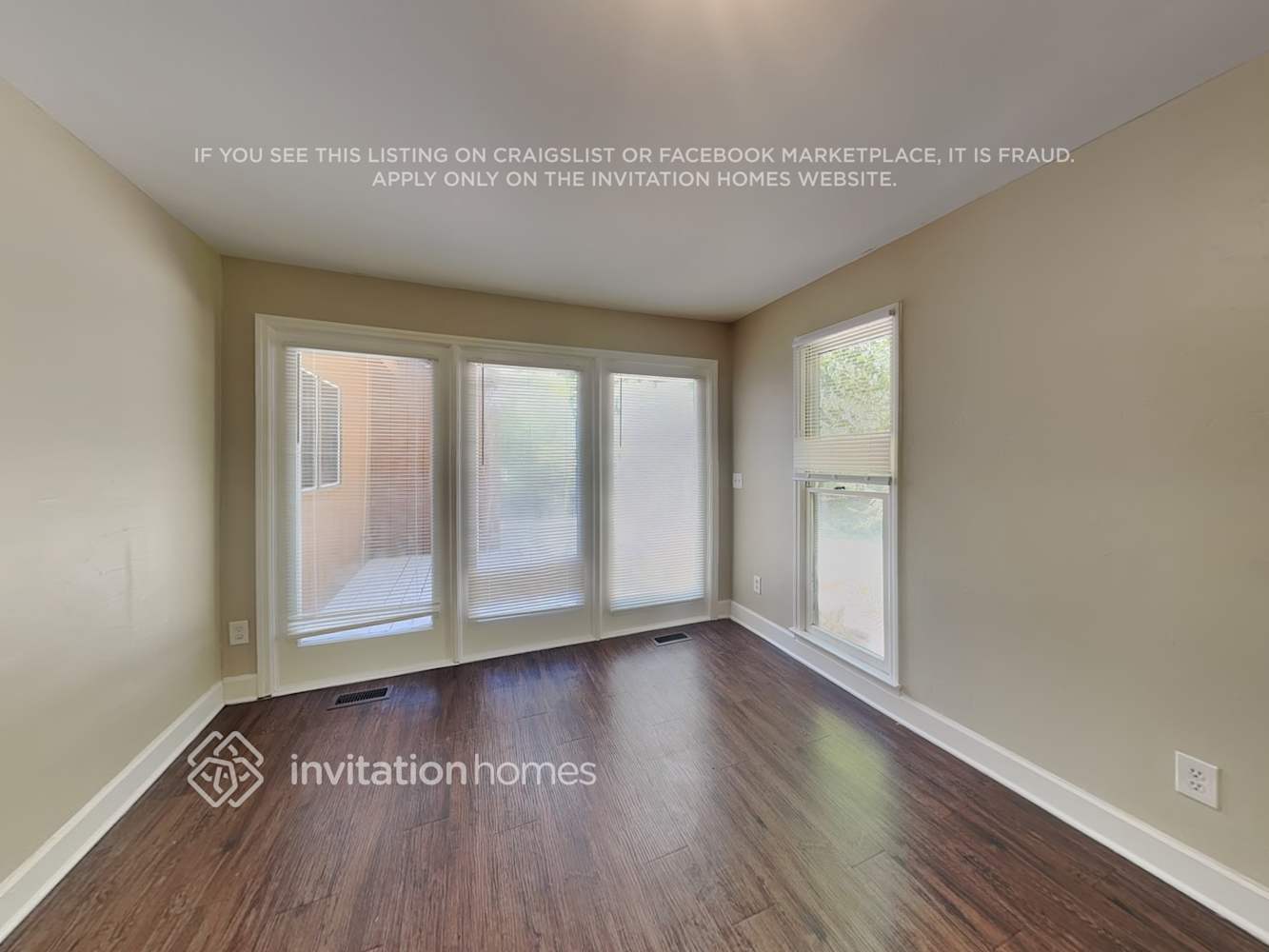Building Photo - 11347 Mendora Dr