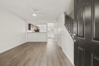 Building Photo - Fox Villas