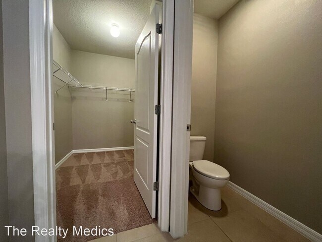 Building Photo - 4 br, 2 bath House - 1665 Laurel Oaks Dr