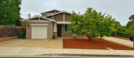 Building Photo - 1099 Buena Vista Way