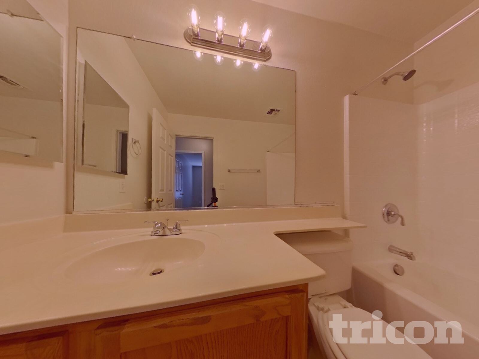 Building Photo - 2640 S 89th Ave