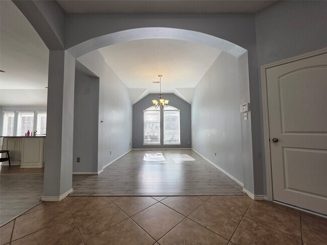 Building Photo - 26243 Crystal Cove Ln
