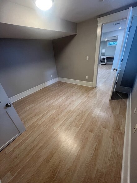 Building Photo - 20 Lincoln St