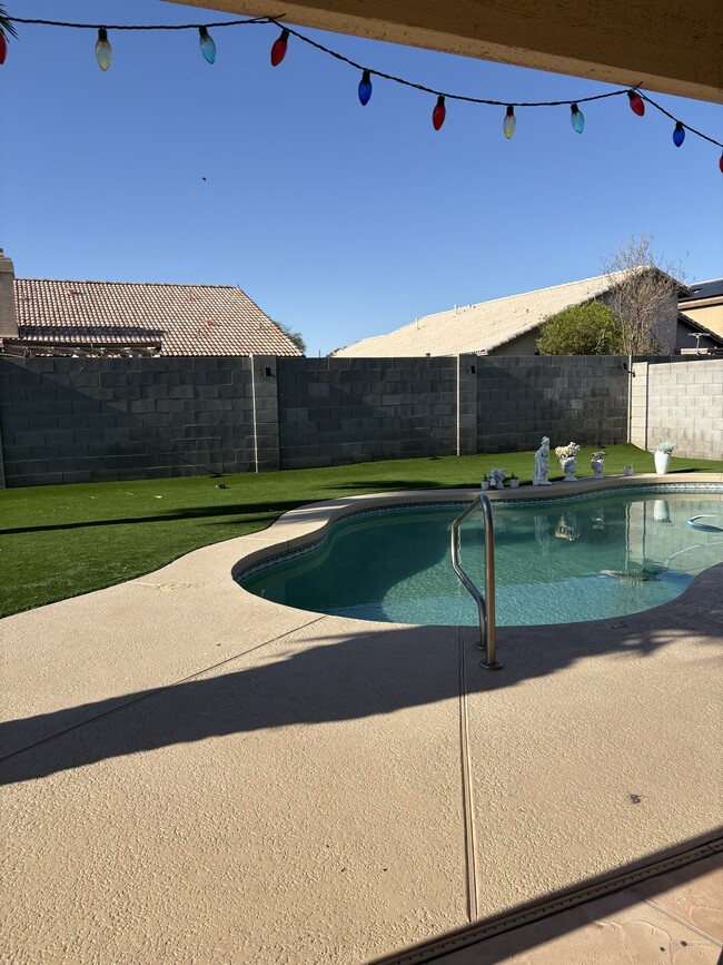 Building Photo - 8456 W Cherry Hills Dr