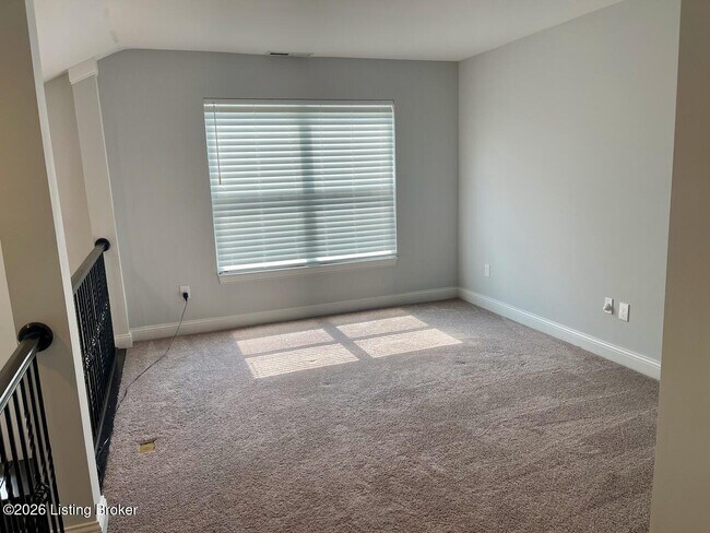 Building Photo - 2105 Meadows Edge Ln