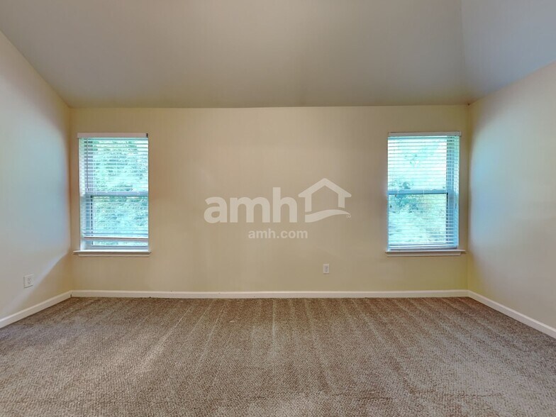 Building Photo - 1470 Rose Terrace Cir