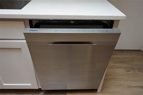 Building Photo - 2416 Roosevelt Dr