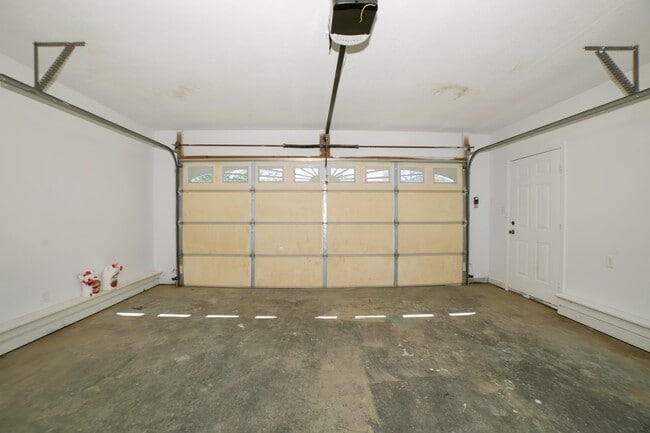 Building Photo - 85 Co Rd 1624