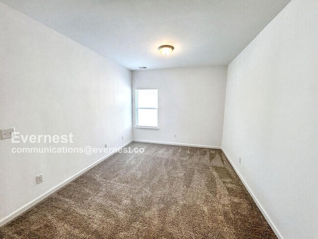 Building Photo - 3604 Pelham Wood Dr