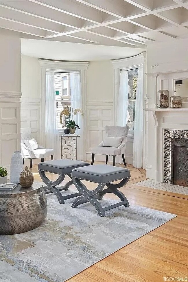 Building Photo - 2096 Pine St