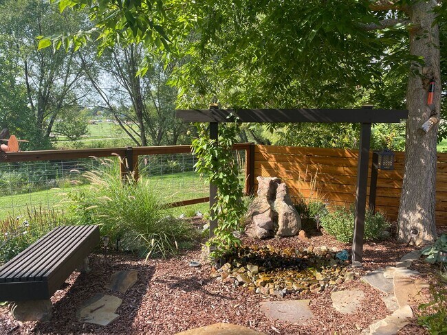 Building Photo - 1817 Tyler Ave