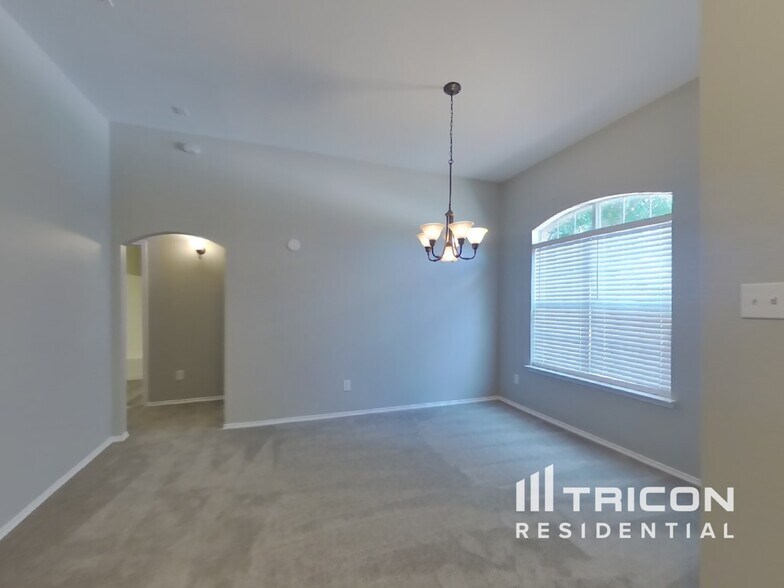 Building Photo - 2122 Preston Trail