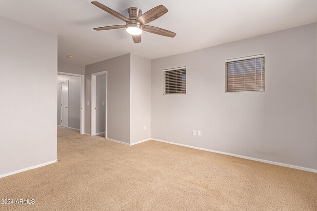 Building Photo - 4049 E Melinda Ln