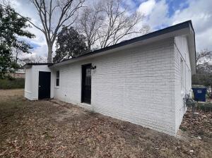 Building Photo - 255 S Hicks St