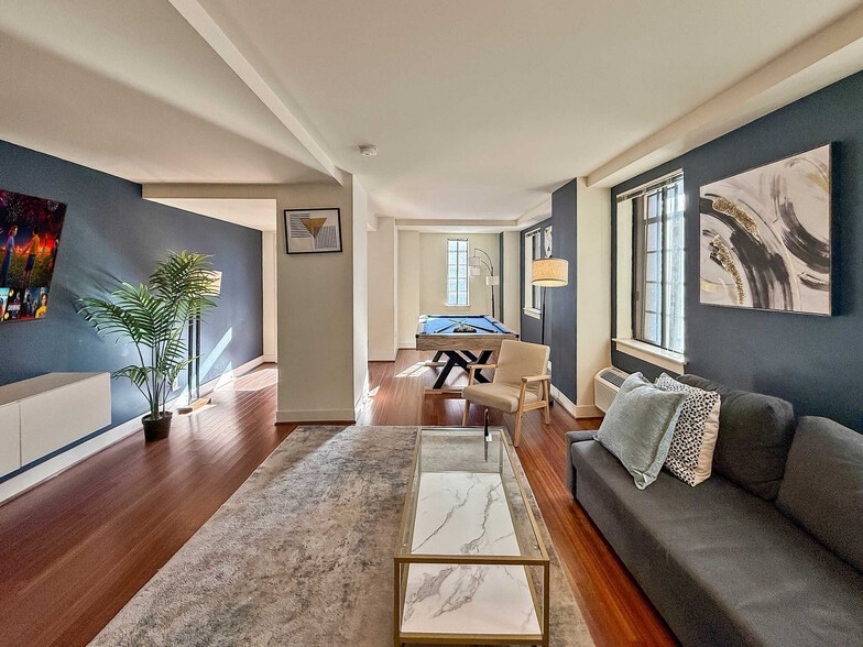 Building Photo - 111-23 N 15th St