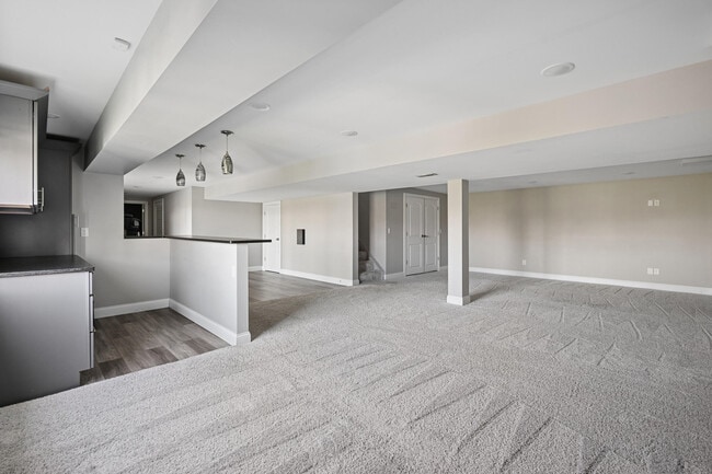 Building Photo - 3947 Buckhill Dr