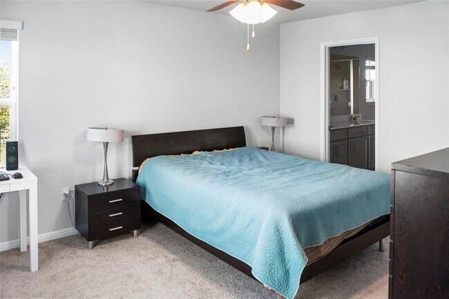 Building Photo - 11207 Sentinel Dr