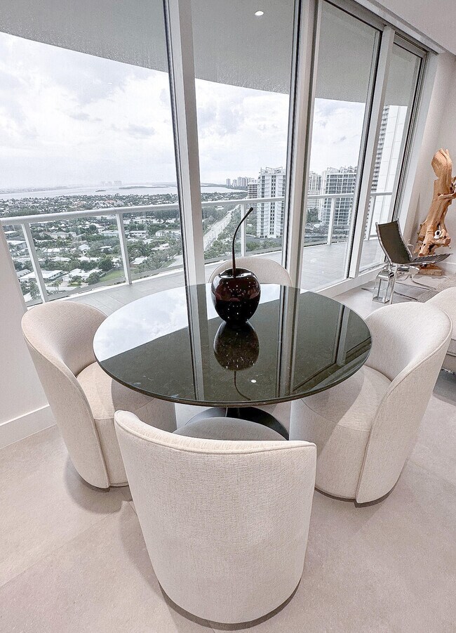 Building Photo - 2700 N Ocean Dr