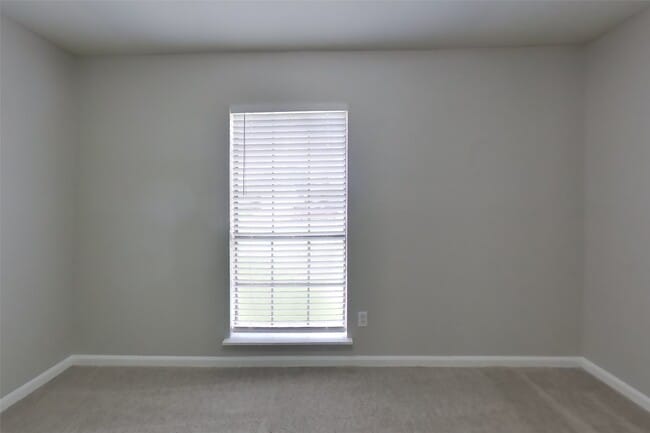 Building Photo - 5030 Ridgecreek Dr