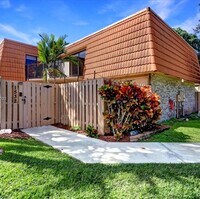 Building Photo - 1532 W Harmony Lake Cir