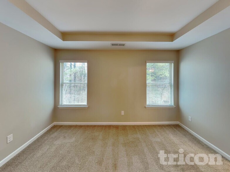 Building Photo - 203 Magnaview Dr