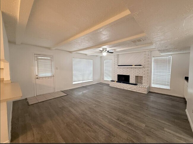 Building Photo - 3610 Timber Rock Ct