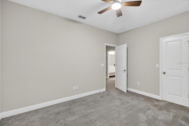 Building Photo - 1389 Heritage Landings Dr