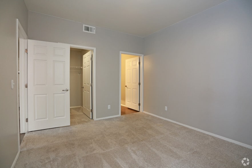 1BR, 1BA - A2 - Promenade at Hunters Glen