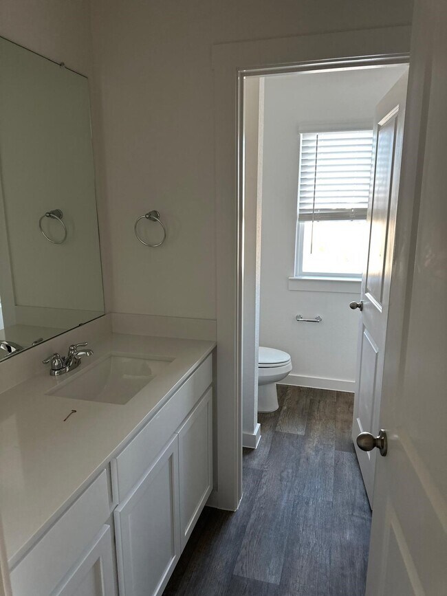 Building Photo - 8027 Marchese Dr