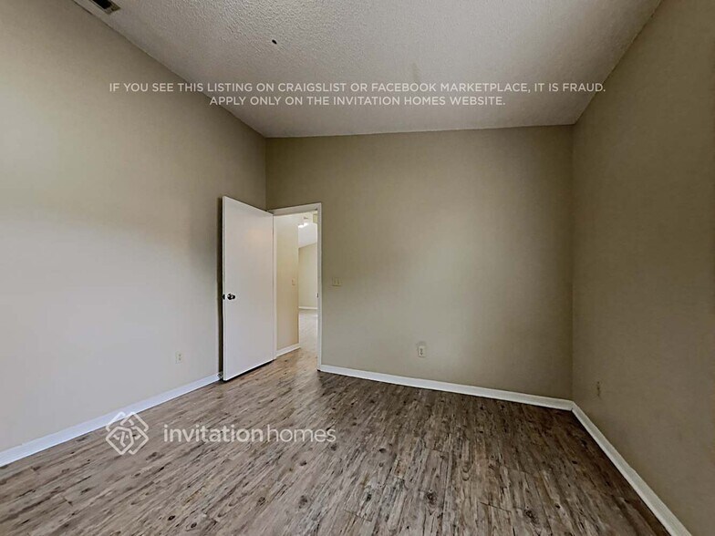 Building Photo - 2624 Lake Jackson Cir