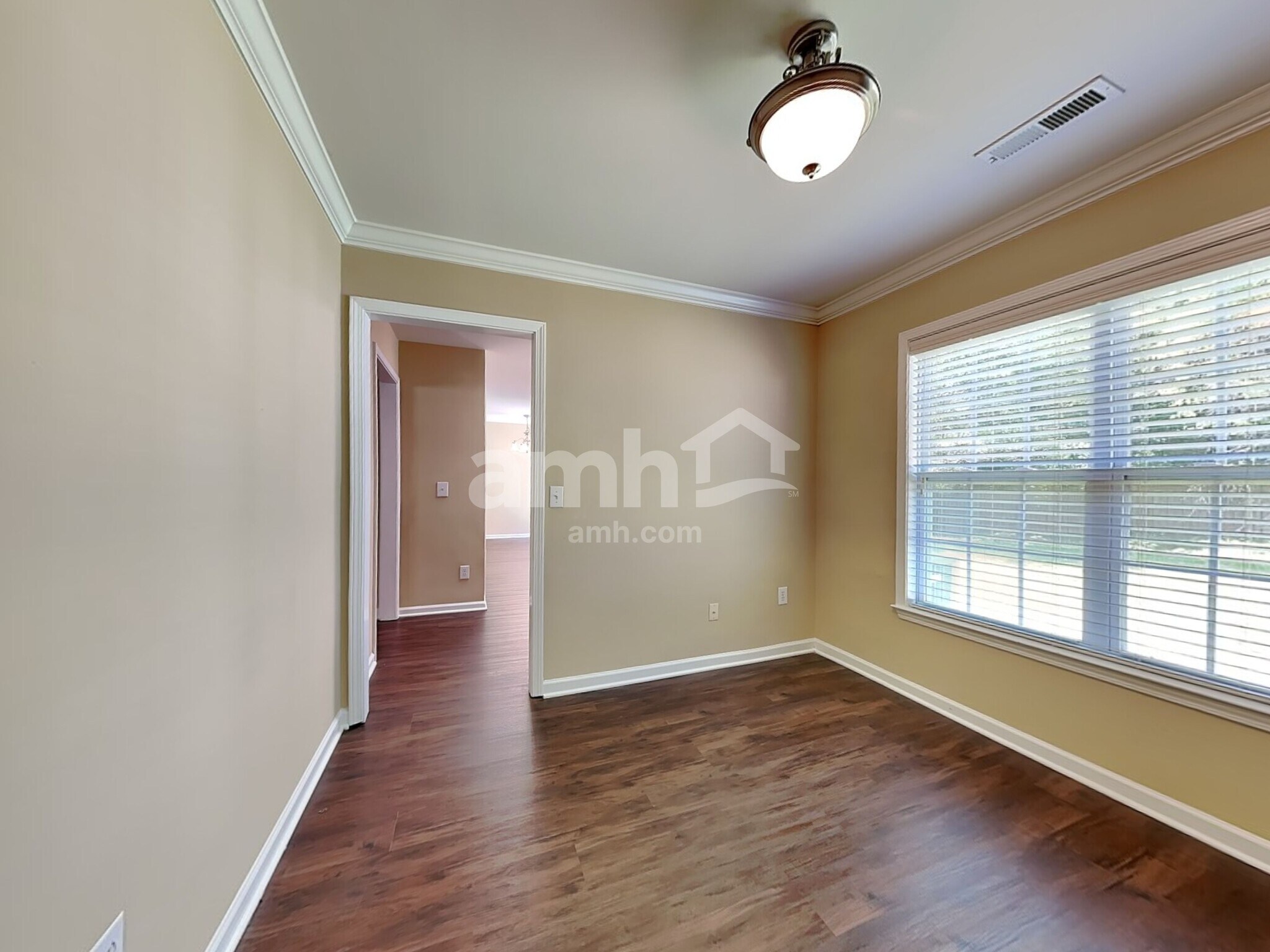 Building Photo - 14 Bluestem Ct