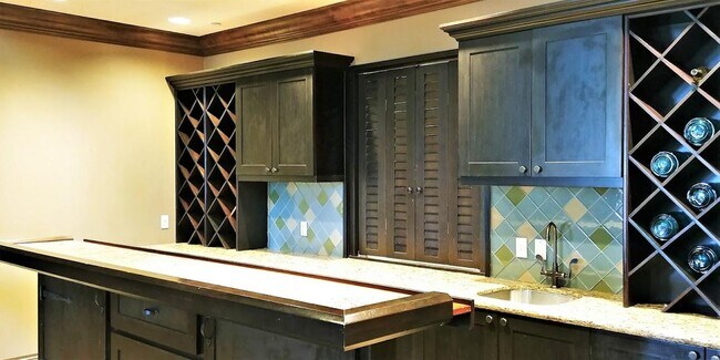 Building Photo - 685 Pacific Grove Dr