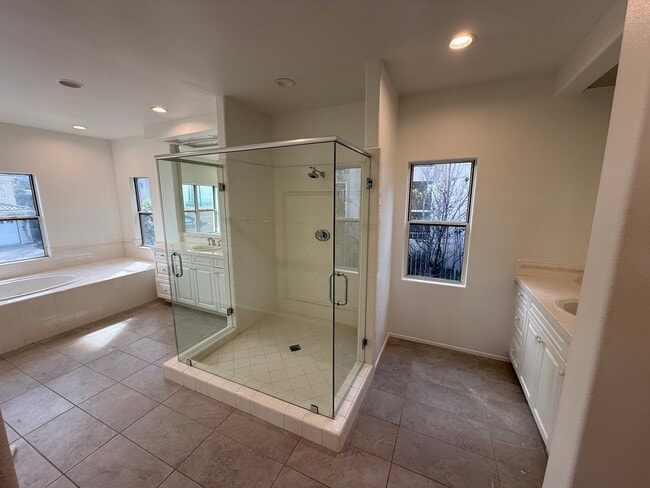 Building Photo - 7431 Dorie Dr