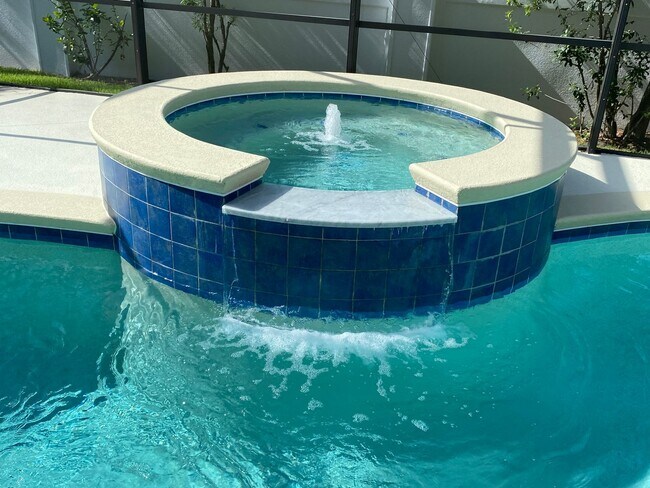 Building Photo - Exquisite 6-Bedroom Estate with Private Po...