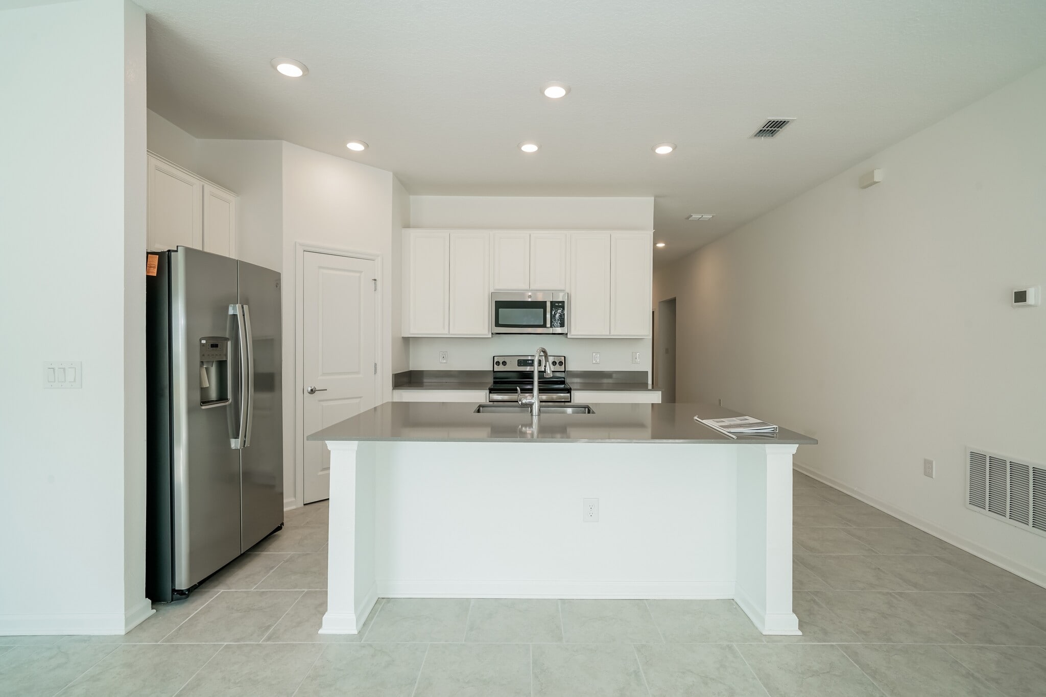 Building Photo - 152 Pershing St