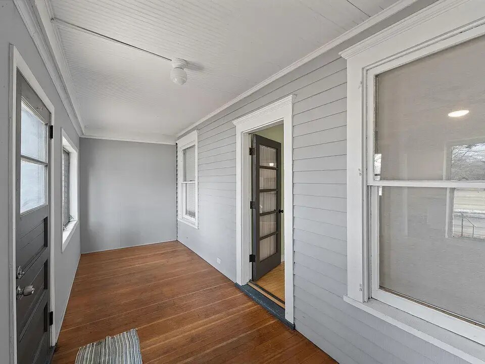 front porch - 731 Fillmore St NE