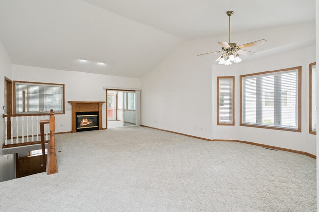 Building Photo - 4307 Briarwood Dr