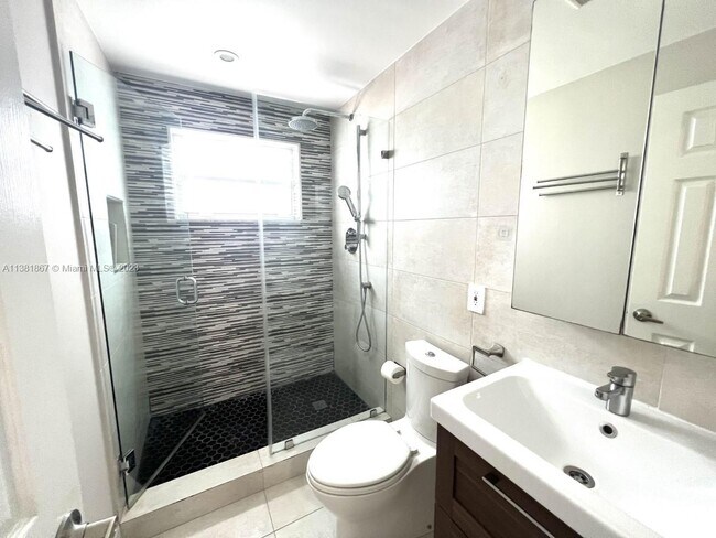 Building Photo - 7720 SW 147th Terrace